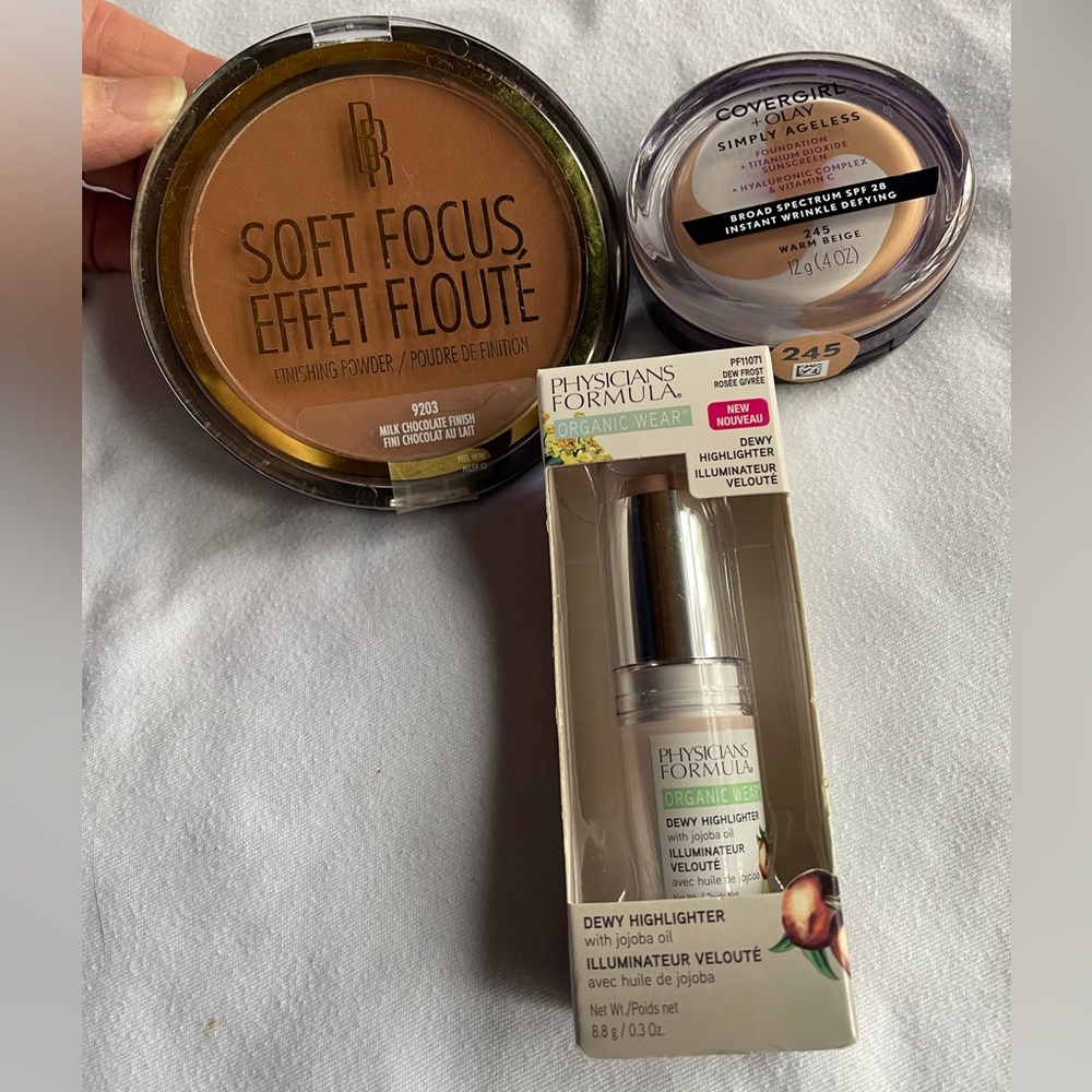 Makeup! Never opened! Concealers and powders!